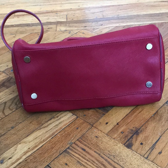 Calvin Klein red purse - Picture 4 of 4